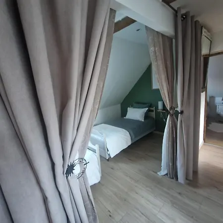 Quiet And Pleasant Duplex Appartement Beaucens